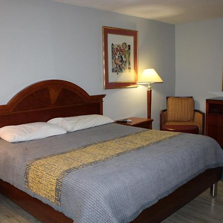 Apm Inn & Suites Martinsburg Buitenkant foto